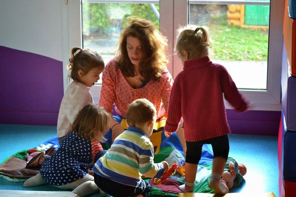 photo pro de la creche avec enfants