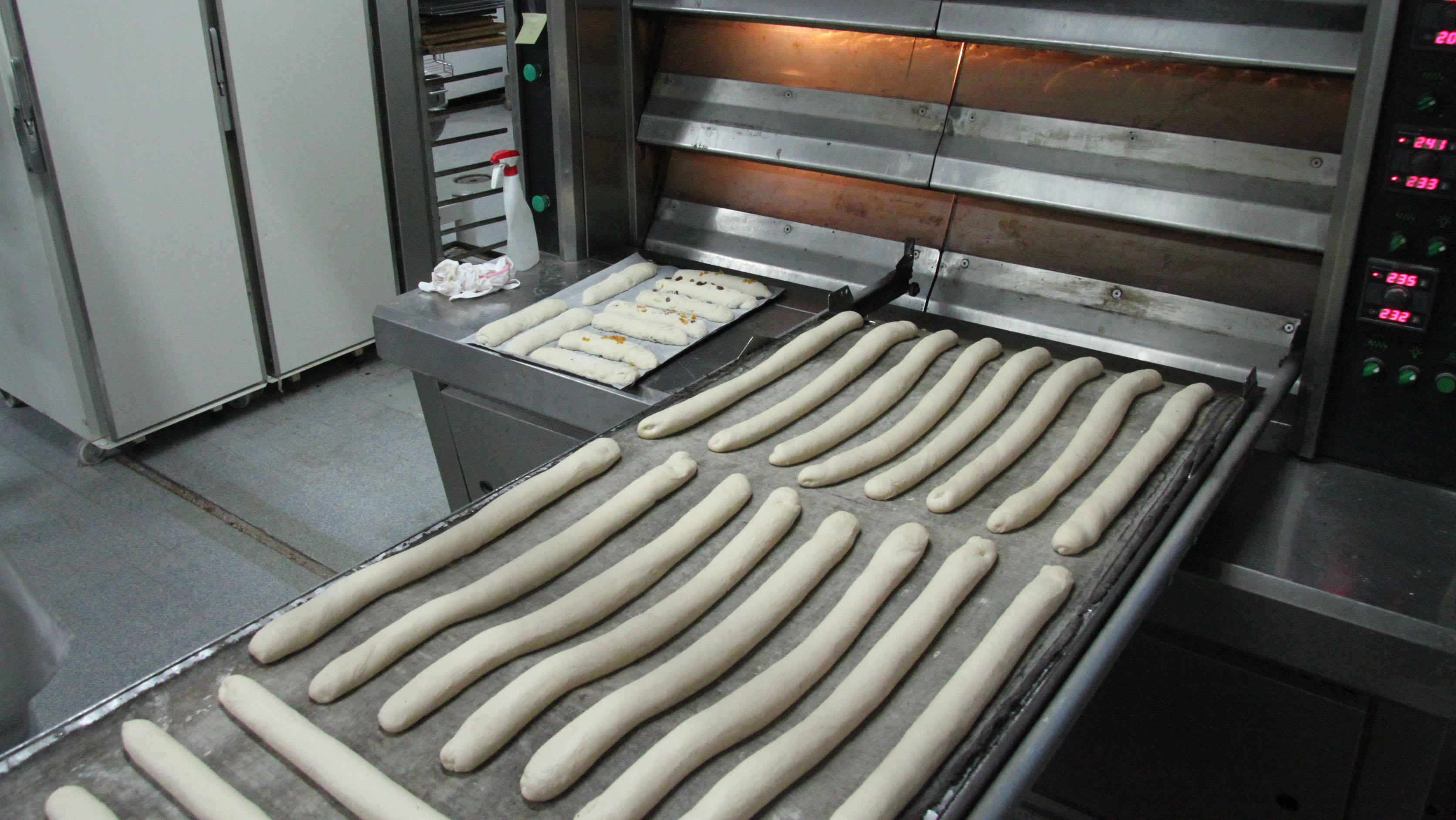 photo fabrication pain boulangerie